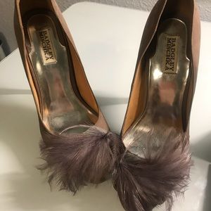 Badgley Mischka “Ginnie” open toe taupe stiletto